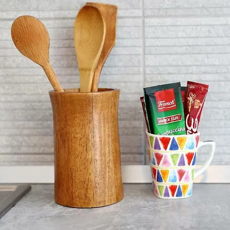 Close To The - Borik