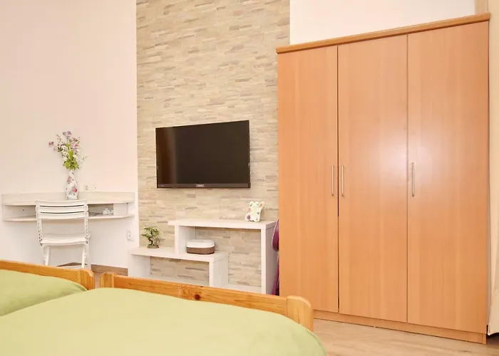 Close To The - Borik * Ζαντάρ